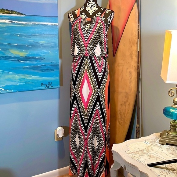 Emma & Michele Dresses & Skirts - ⭐️Emma & Michelle,Striking Geo-Designed Maxi Dress, Halter Style, Large
